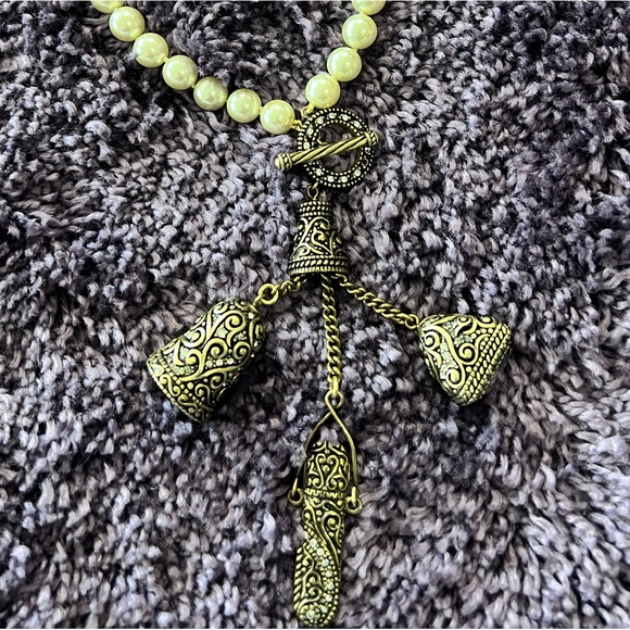 Heidi Daus “Boho Charm” vintage toggle necklace with charms & Swarovski Crystals - Picture 9 of 10